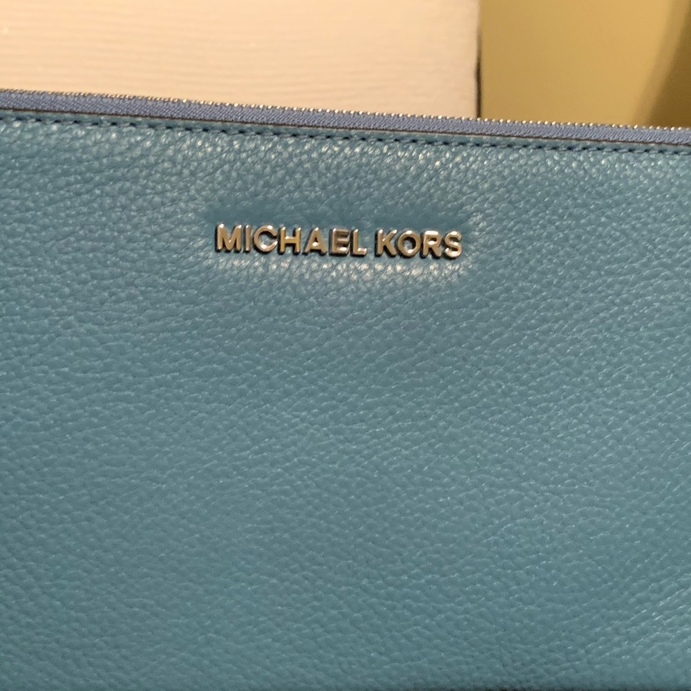 Wristlet - Picture 2 of 5